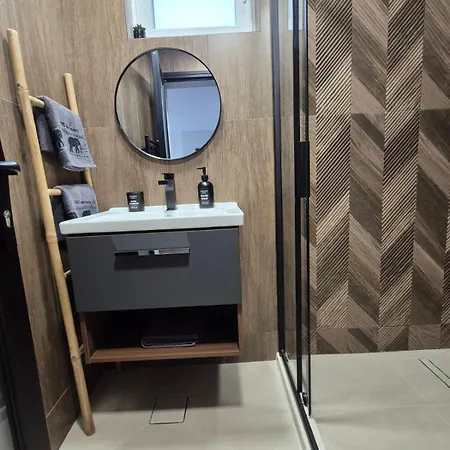 Apartment V&s 2